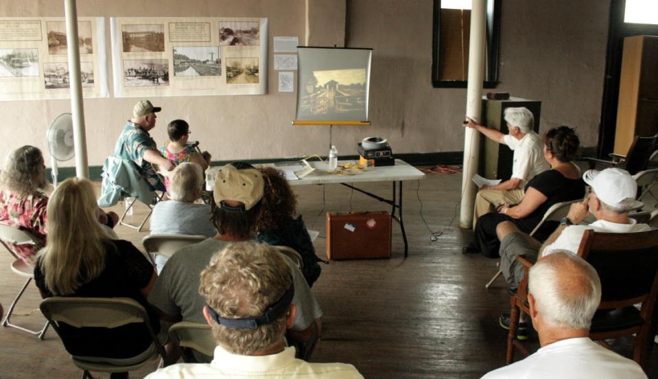 2014_0713_15390-CALL